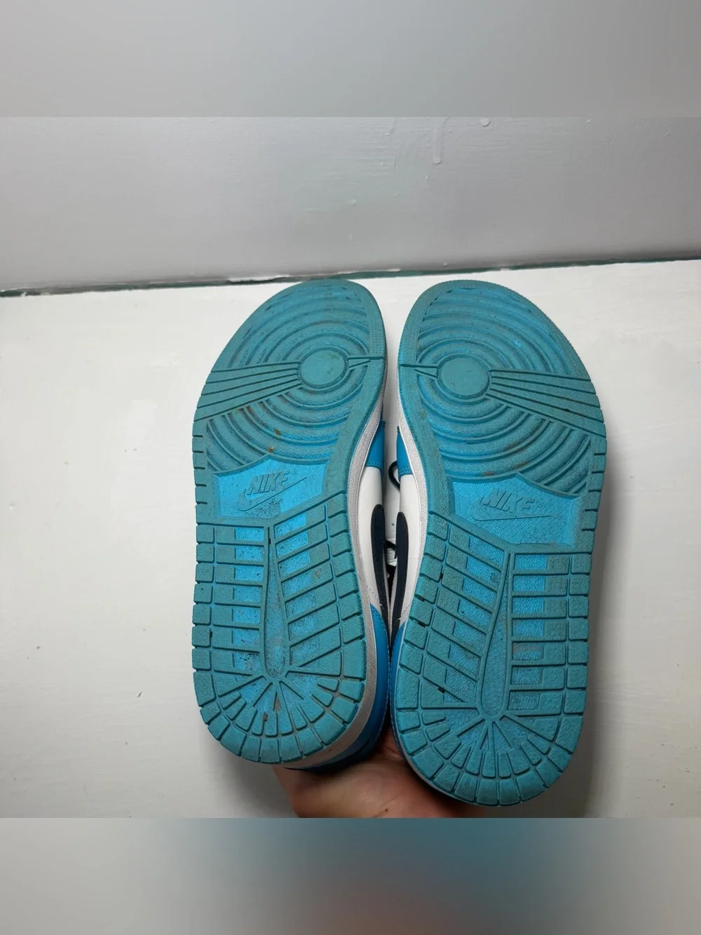 Jordan 1 low UNC